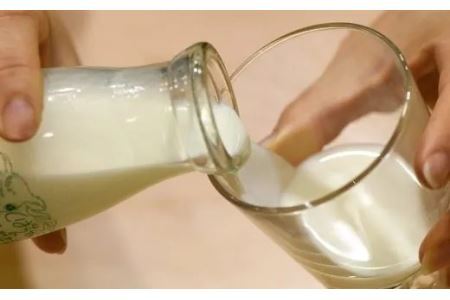 しばちゃんちの ジャージー牛乳 180ml × 10本 セット 柴田牧場しばちゃんちの ジャージー牛乳 180ml × 10本 セット 柴田牧場 6170