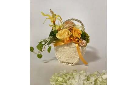 母の日の贈り物 プリザーブドフラワー シャイン・イエロー【フラワースポットベルローズ】母の日 贈り物 ギフト インテリア 飾り お花 花 アレンジメント 薔薇 バラ 黄色 イエロー ビタミンカラー 上