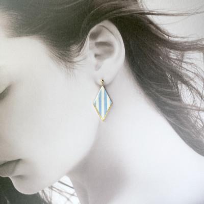 ふるさと納税 茅ヶ崎市 ArtOpus. ピアス ストライプ ディアマンテ L L青 湘南 茅ヶ崎市 陶磁器 アート ギフト |  | 01