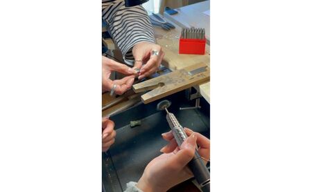 ペンダント 神奈川県 シルバーアクセサリーwork shop【スモールインゴットペンダントトップ】1名 アクセサリー 製作 体験 チケット ワークショップ アクセサリー作り オリジナル インゴット 天