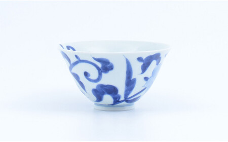 有田焼 外濃桔梗 / 桔梗 飯碗 ペア【まるぶん】食器 器 うつわ 磁器 陶磁器 和食器 茶碗 茶わん ごはん茶碗 夫婦茶碗 2個 セット ペア 桔梗 花 染付 藍 青 白 モダン 電子レンジ対応 ギ