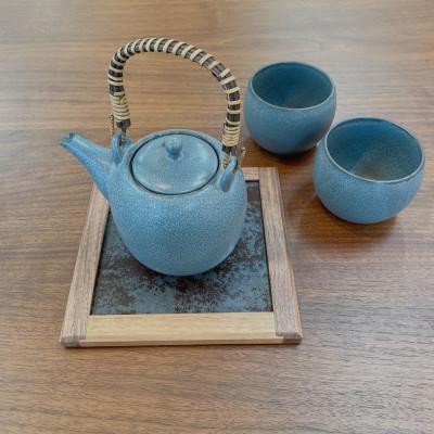 ふるさと納税 藤枝市 工房仕立て セラミックプレート(ネロ・ウォールナット無垢材)|インテリア雑貨・小物置きにも |  | 01