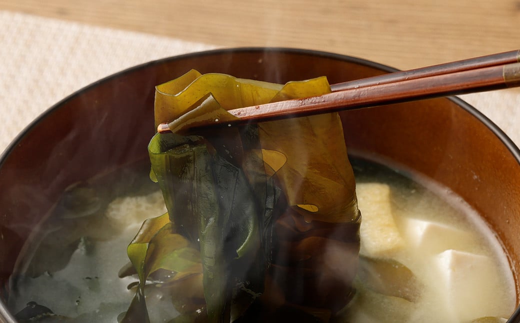 大阪湾産 養殖わかめ 冷凍生わかめ 約500g×4個 水揚げそのまま たっぷり 計約2kg