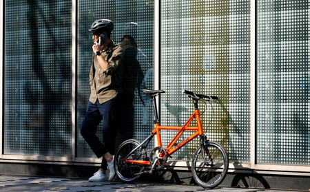 Tyrell(タイレル) FXα ブラックパープル＆ピアノブラック 自転車 折りたたみ式 ミニベロ スポーツ ロードバイク スポーツサイクル 簡単 コンパクト 通勤 通学 サイクリング 変速付き 香川