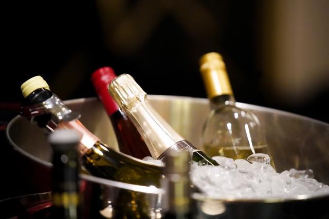 週末に楽しむ 大人の飲み比べ体験 個性を楽しむ塩尻スパークリング3選 | ワイン わいん ワイン スパークリングワイン お酒 おさけ 酒 さけ メルロ ロゼ ナイアガラ 五一わいん 林農園 アルプス 