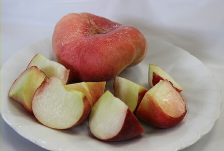 【2026先行予約】桃 蟠桃 ( ばんとう ) 1.5kg 箱入り | 幻の桃 不老 長寿 美容 希少 高級 もも 甘い 人気上昇中 楊貴妃 果物 くだもの フルーツ 長野県 飯田市 信州