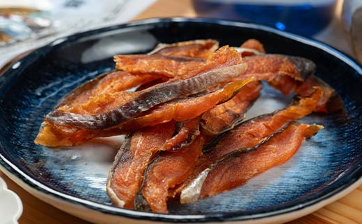 【期間限定！寄附額改定↓！】北海道産 鮭とば 4袋 常温 鮭 酒のつまみ つまみ 酒の肴 おやつ ふるさと納税 北海道 鮭とば 鮭 おつまみ 晩酌 珍味 海鮮 海鮮食品 魚介類 魚介 魚 _F4F-7