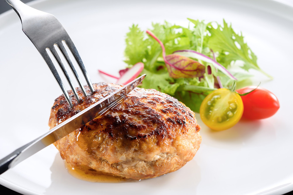 返礼品はハンバーグと柚子胡椒ソース＋ガーリックソースのみです。