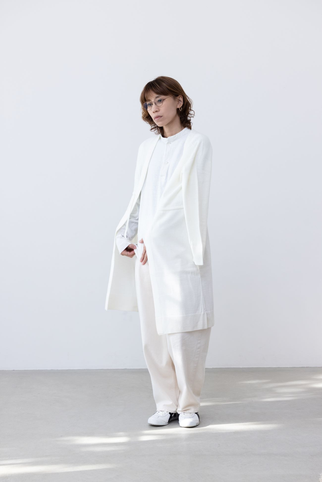 
                  ニット ウエストリボン付き 羽織ニット (シロ) サイズフリー レディース 服 ファッション おしゃれ 日本製 春 秋 冬 無地 贈り物 祝い 誕生日 卒業 プレゼント ギフト クリスマス 新潟県 見附市
                