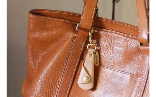 【minca】栃木レザーの真鍮靴ベラキーホルダー/シューホーン01/キャメル　641