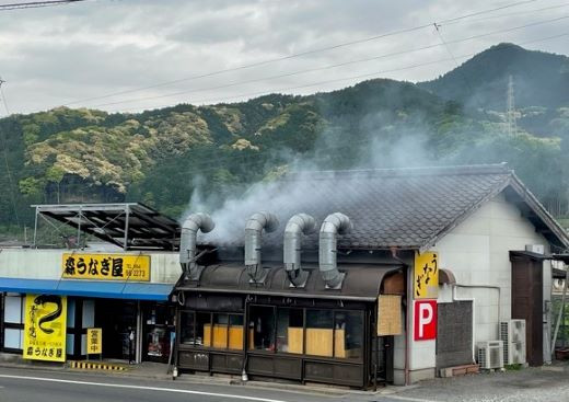 創業から７５年間、佐賀県の皆様に愛され続ける佐賀県嬉野市の「森うなぎ屋」の味をご堪能ください♪