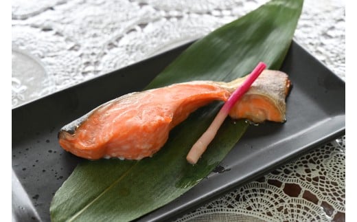 「プレミアムヤシオマス」の味噌漬 2切入×6パック  [ 冷凍便 ] | 魚 ます 養殖 産地直送 栃木県