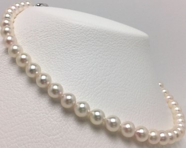  真珠 ネックレス ピアス セット パール 7.5ミリ ～ 8ミリ 三重県 伊勢志摩 志摩 アクセサリー ギフト プレゼント お祝い 母の日 入学式 卒業式 結婚式 冠婚葬祭 / 老舗の真珠専門店・高