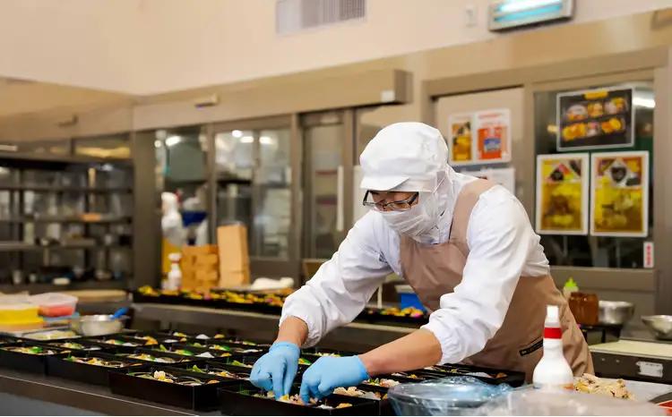 50P8406 大館駅の駅弁「花善」で使えるお食事券・商品券【3,000円分】【配送日指定不可】【 花善】