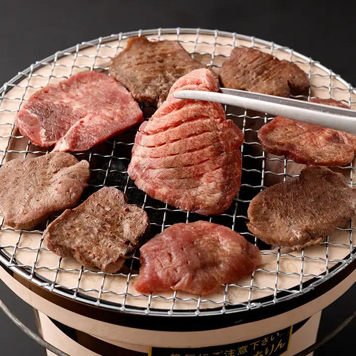 ＜3ヶ月定期便＞国産牛タン 計1.5kg（500g×3回） 仙台 国産 牛タン 黒タン 牛肉 焼き肉 塩味 国産牛 宮城 牛たん タン タン塩 焼肉 冷凍 頒布会 【有限会社佐藤精肉店】ta659