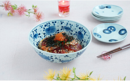 山口洋一工房 小花散し玉縁6寸鉢 有田焼 dh002
