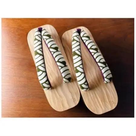 郡上踊り　踊り下駄　槍鉋(やりかんな)下駄　女性用Lサイズ　鼻緒/青海葉　ホワイトグリーン【1770664】