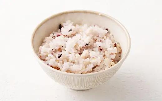 【はくばく】ふっくら香ばしいもち麦の入った雑穀ごはん 250g×6袋 雑穀 雑穀米 コメ 米 国産 ご飯 ごはん 雑穀ごはん もち麦 発芽玄米 キヌア はと麦
