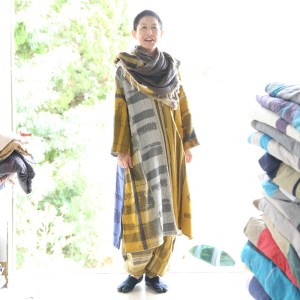 【tamaki niime・イッテンモノ】wool roots shawl SQUARE（55-9）