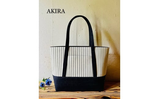 【AKIRAオリジナル】【マツコの知らない世界 で紹介されました！】 中型レディストートバッグ ショルダータイプ ストライプ×濃紺デニム【2025年7月以降順次発送】 軽量 軽い 日本製 キャンバス 帆布 横型 肩掛け 通勤 通学 大容量 上質 カジュアル オシャレ レディース カバン 鞄 バック