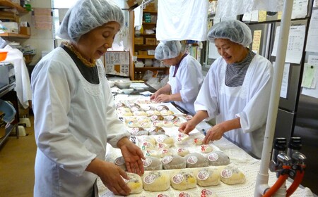 もっちり食感の おやき「白あん」7個入り【 自然解凍で美味しい 工房めぐ海 手づくり 】