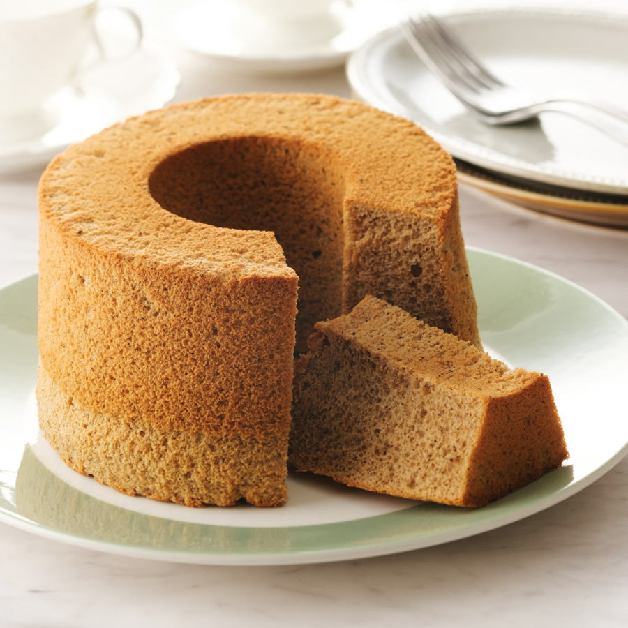 シフォンケーキロイヤルミルクティー生クリーム付き