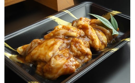 ホルモン 肉 国産 牛 1300g 国産牛 味噌ダレ 味噌 味付け 焼肉 牛肉 焼きうどん 焼きそば 焼き そば うどん もつ煮 バーベキュー BBQ おかず 惣菜 煮込み 志摩 三重県 伊勢 20000円 2万円 20000円以下 / 国産牛自家製味噌ホルモン 1300g