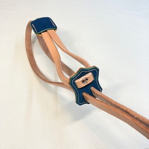 小～中型犬用スライドコントロールハーネス ベンズヌメ（ブッテーロ /ルガトショルダー） ブッテーロ：レッド
ルガトショルダー：アザレアピンク