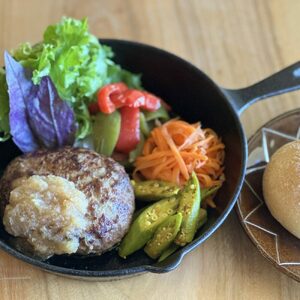 自家製ハンバーグ (8人前) ハンバーグ 肉 冷凍 惣菜 ギフト 沖縄市 / みやんち STUDIO＆COFFEE[BCCX013]