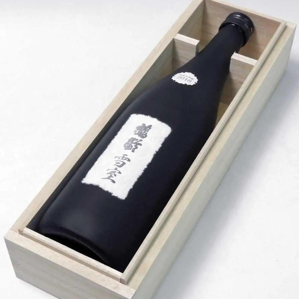 日本酒 鶴齢 純米大吟醸 雪室ヴィンテージ 2018 720ml 限定品【鶴齢 純米大吟醸 四合瓶 1本 日本酒 720ml 青木酒造 新潟 地酒 厳選 晩酌 熱燗 お酒 酒 さけ お中元 お歳暮 贈