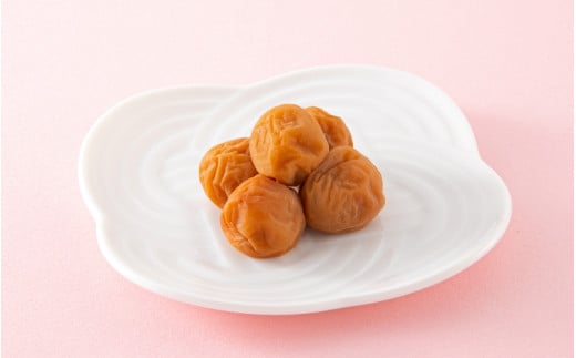  紀州小梅　紀州土用干小梅（塩分20％）　700g  / 田辺市 紀州南高梅 南高梅 梅干し 梅干 梅  肉厚 お米 おにぎり 焼酎 梅酒 健康 小梅 【ske015】