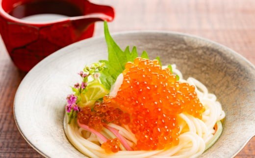 小さ目の粒で濃厚な旨みだから、うどんやパスタにも合います