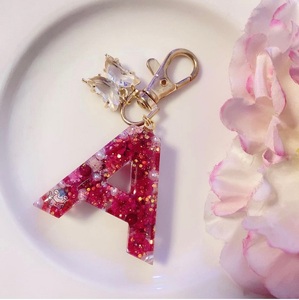 a10-824　イニシャル チャーム やいちゃん