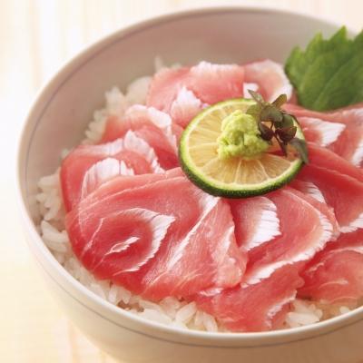 ふるさと納税 三浦市 目鉢鮪頭の希少部位刺身用+目鉢鮪カマ1kg |  | 01
