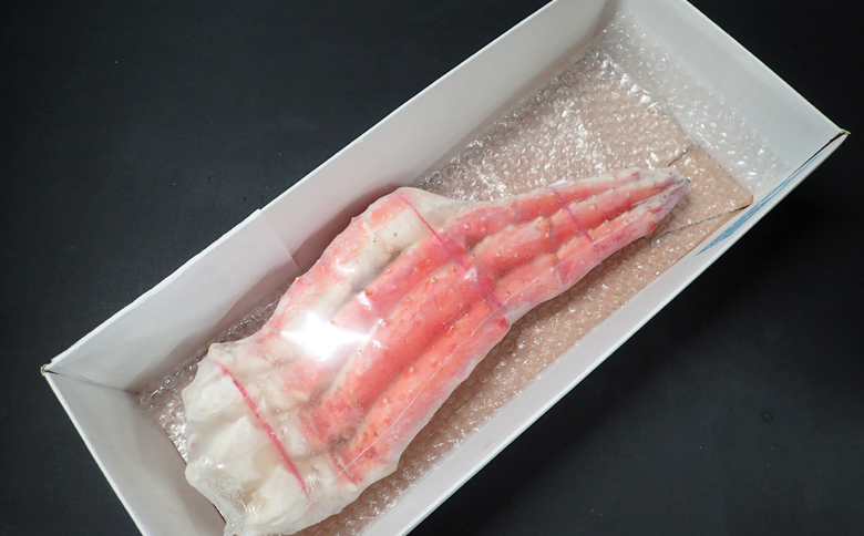 根室海鮮市場＜直送＞ボイルたらばがに脚約1kg×1肩 C-28041