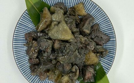 鶏の黒煙炭火焼き400g（200g×2パック） 広川町 / 株式会社POWER EAST CONNECTION[AFAZ034]