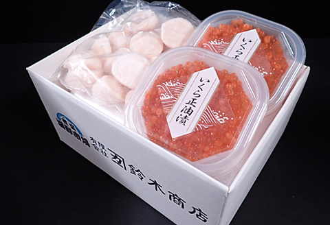 根室海鮮市場＜直送＞刺身用ほたて貝柱300g・いくら醤油漬け(鮭卵)70g×2P A-28212