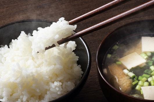 【令和7年産】　雪蔵氷温米 南魚沼産こしひかり５ｋｇ【高島屋選定品】【銘柄米 ブランド米 精米 こしひかり コシヒカリ 魚沼産 新潟米 産地直送 お米 米 こめ コメ ご飯 御飯 ごはん】