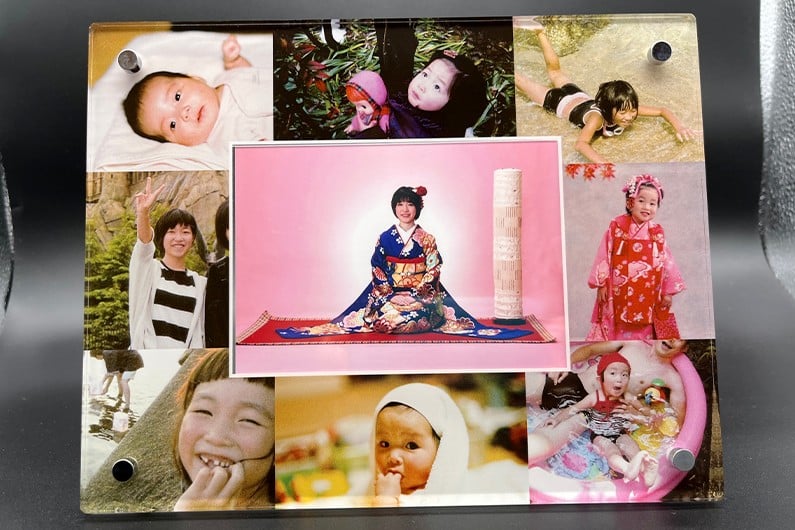 
                  オーダーメイドフォトフレーム t=7《本体サイズ：234×184mm・アクリルの厚み：7mm》 ストーリーフォトフレーム 写真立て 写真フレーム 写真データ L判 オーダーメイド セミオーダー 記念品 特別ギフト 冠婚葬祭 長寿祝い ペットロス 推し活 加茂市 ものサポsubako
                