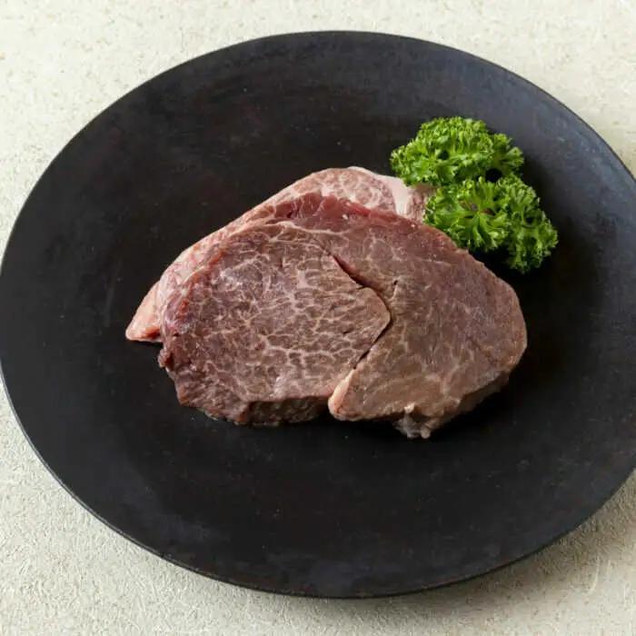 佐賀牛ヒレステーキ 計1.6kg（約8枚） / 佐賀県 / 上場食肉 [41AOCS060]