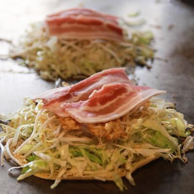 ふるさと納税 庄原市 【岩月鉄板食堂 淑 yoshi】冷凍広島お好み焼き |  | 02