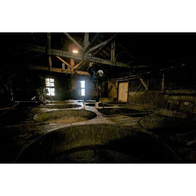 ふるさと納税 防府市 木桶で仕込む地産醤油。桑田醤油の人気&定番&防府天満宮コラボ!5種類っちゃセット |  | 02