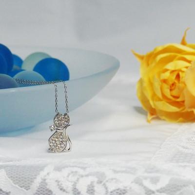 ふるさと納税 山梨県 『宝石の街 甲府』プラチナ ダイヤモンド0.28ct  猫 ペンダントネックレス(HH018782) |  | 02