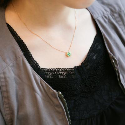 ふるさと納税 山梨県 K18イエローゴールド エメラルドダイヤペンダント(0.15ct) 63-1316 |  | 02