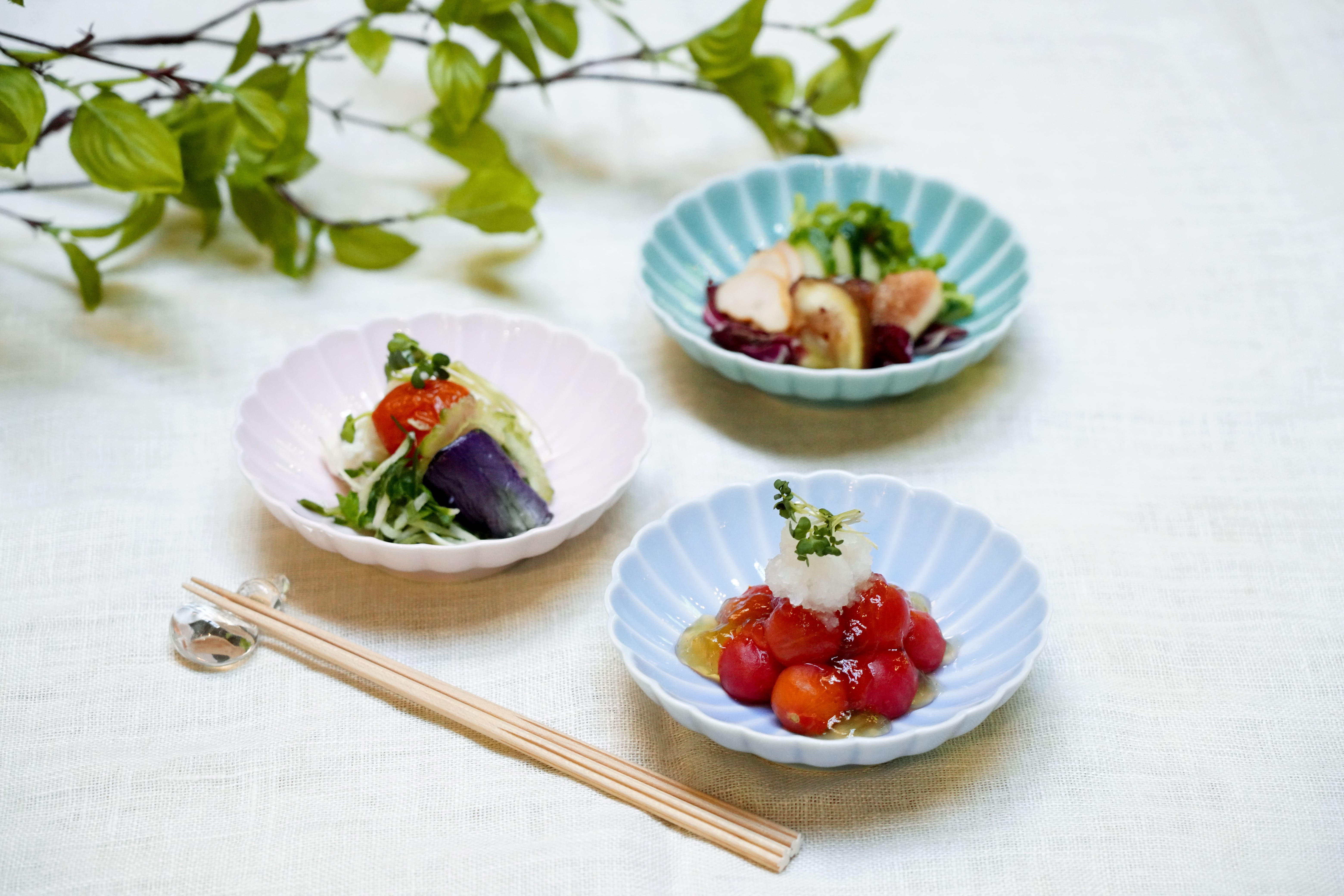 
                  有田焼 深川製磁 釉遊彩 菊花小付3枚入 (Pale） 皿 食器 | 35000円 3.5万円 3万5千円 | aa007
                