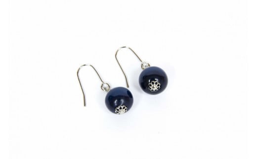 026-001 【ピアス】藍染木玉1cm玉 イヤリングorピアス