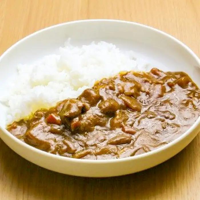 奥出雲和牛カレー5個【カレー レトルト 中辛 奥出雲和牛 黒毛和牛 和牛 牛肉 国産 便利 時短調理 ビーフカレー レトルトカレー 5箱 セット レンジ 湯煎 保存食 備蓄 非常食 常温 贈答 贈り物