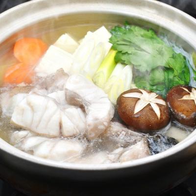 ふるさと納税 土佐清水市 【冷凍】簡単鍋用 天然クエ 600g (2〜3人前) 海鮮鍋 高級魚 しゃぶしゃぶ【R01584】 |  | 01