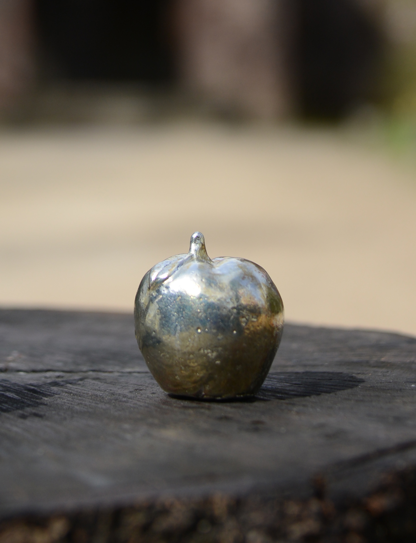 純正錫製　ペーパーウェイト「りんご」