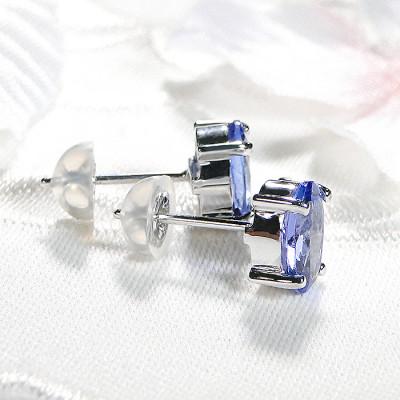 ふるさと納税 韮崎市 天然タンザナイト 大粒 オーバル プラチナ PT900 スタッドピアス  【f221-ov-pt】 |  | 03